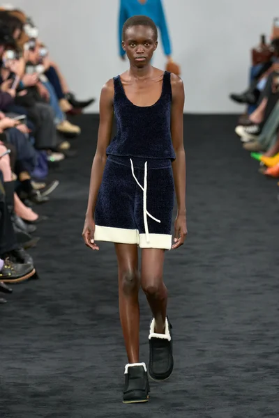 Look 8